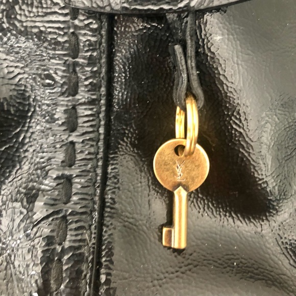 Yves Saint Laurent Muse Tote Shoulder Bag - Picture 10 of 12